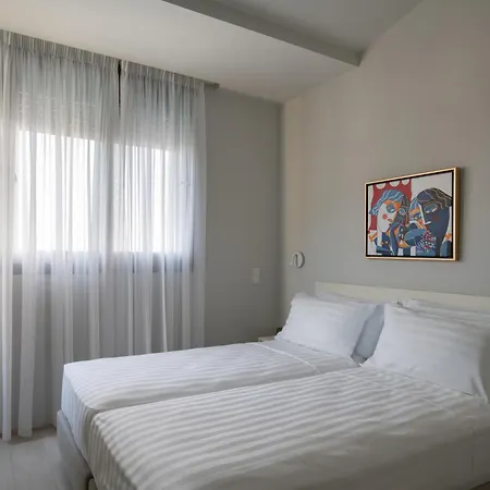 Olive Grove - With Private Pool And Garden 别墅 尼基季