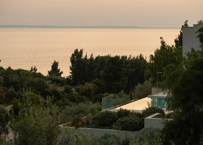Вилла Olive Grove - With Private Pool And Garden Никити