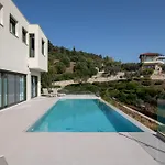Olive Grove - With Private Pool And Garden Νικήτη